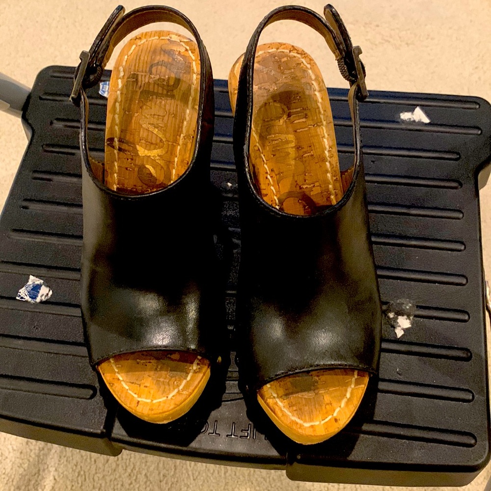 Sam Edelman Wedge Shoes in very good like new condition